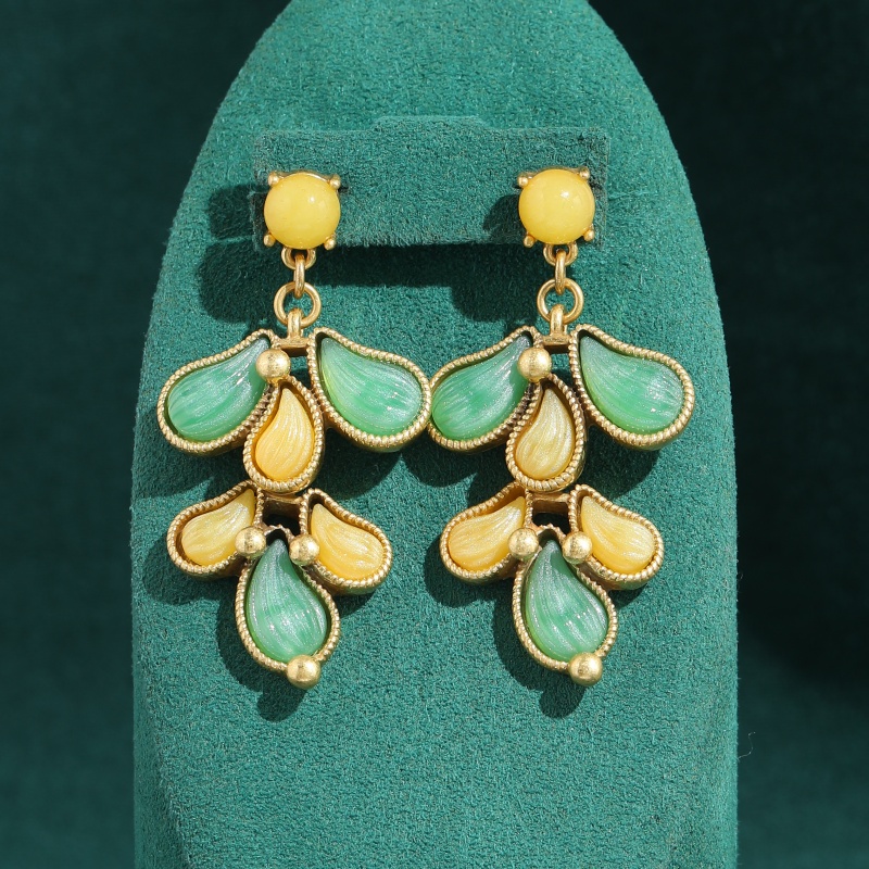 أقراط عصرية بتصميم أوراق شجر ع - مراجعة Vintage Fashion Jewelry Brands وسعره