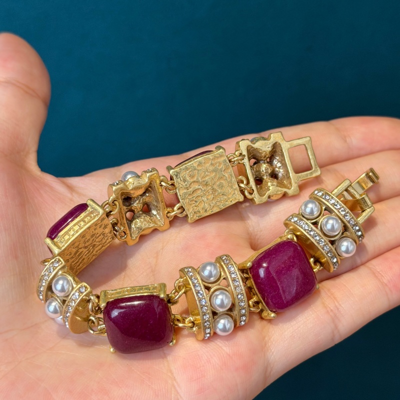 سوار مربع الشكل من العقيق الأر - مراجعة V Vintage Fashion وسعره