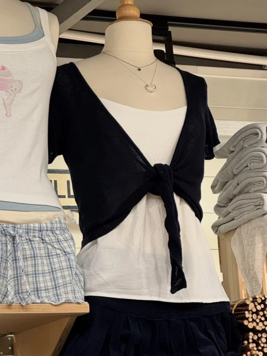 كارديجان أسود قصير برباط للنسا - مراجعة Crop Cardigan Vintage وسعره