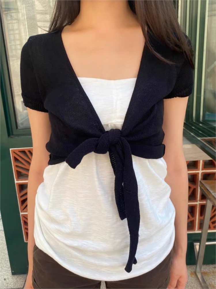 كارديجان أسود قصير برباط للنسا - مراجعة Crop Cardigan Vintage وسعره